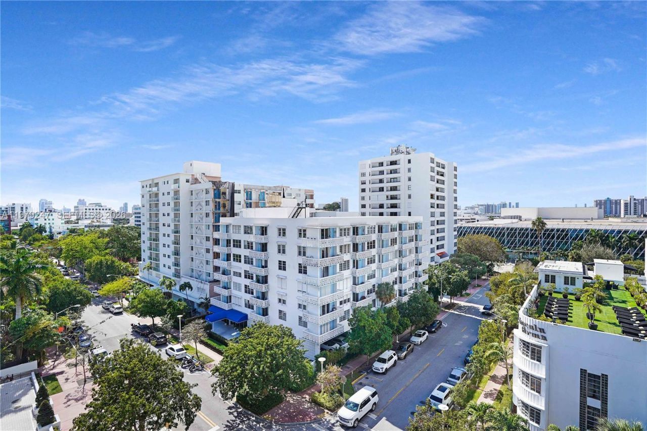 245 18th St, Unit 902, Miami Beach, FL 33139 Photo