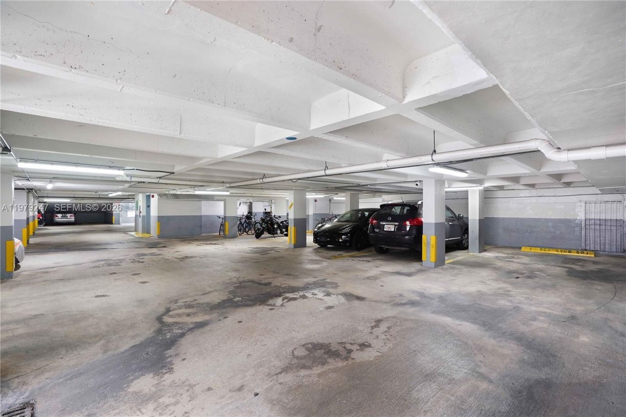 245 18th St, Unit 902, Miami Beach, FL 33139 Photo