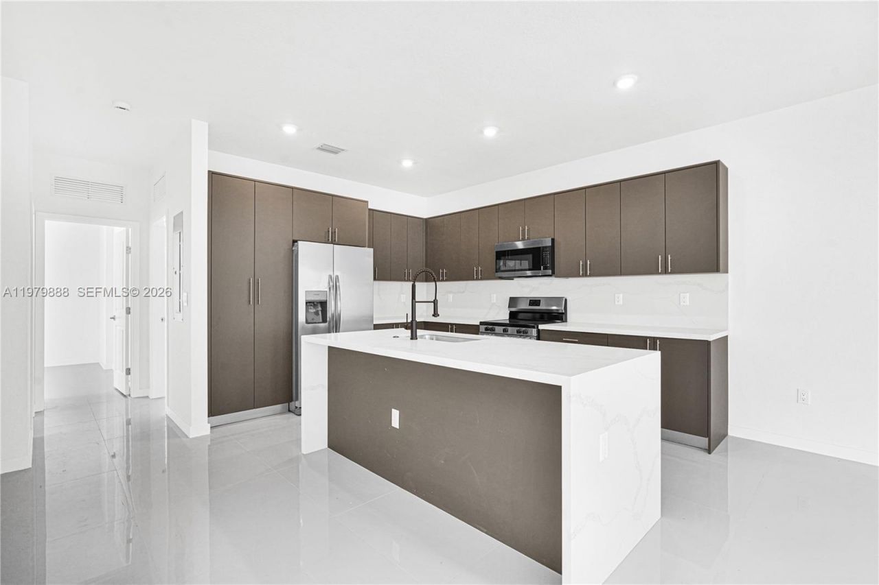 22555 SW 125th Ave , Unit 13A, Miami, FL 33170 Photo