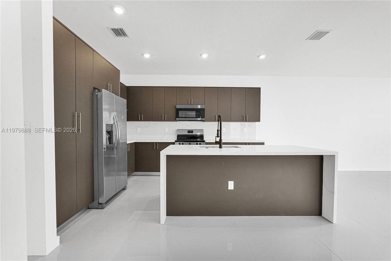 22555 SW 125th Ave , Unit 13A, Miami, FL 33170 Photo