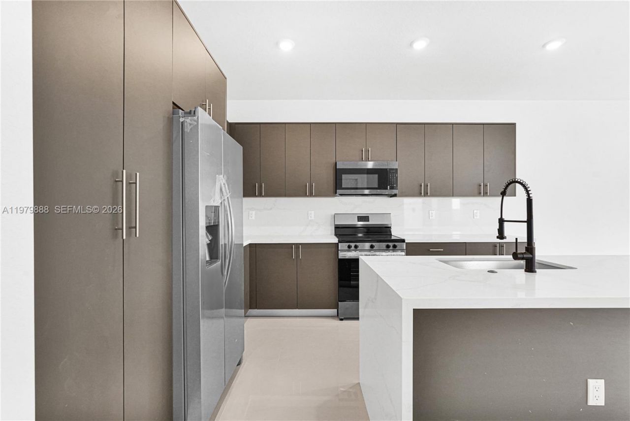 22555 SW 125th Ave , Unit 13A, Miami, FL 33170 Photo