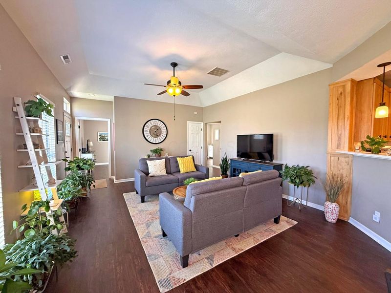 2480 Swan Drive, Grove City, OH 43123 Photo 4