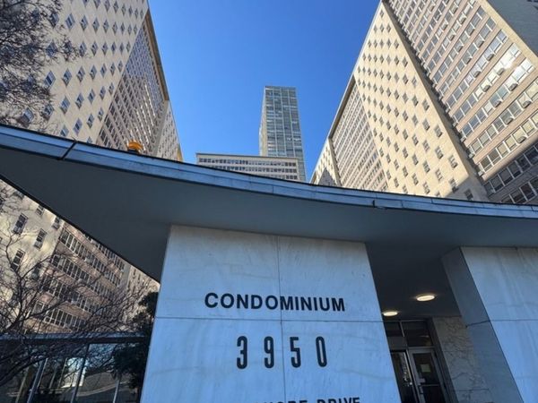 3950 N Lake Shore Drive , Unit 1527-E, Chicago, IL 60613