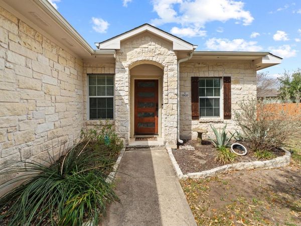 11820 Dunfries LN, Austin, TX 78754