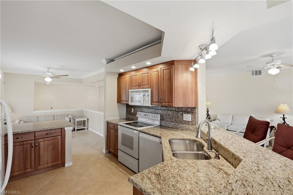 6887 Redbay Park Rd, Unit 103, Naples, FL 34109 Photo