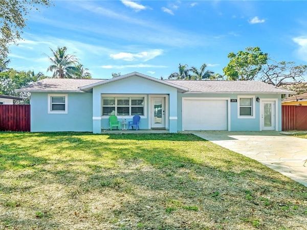 3470 Lakeview DR , NAPLES, FL 34112