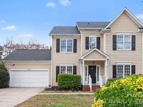 2518 Pimpernel Road , Charlotte, NC 28213