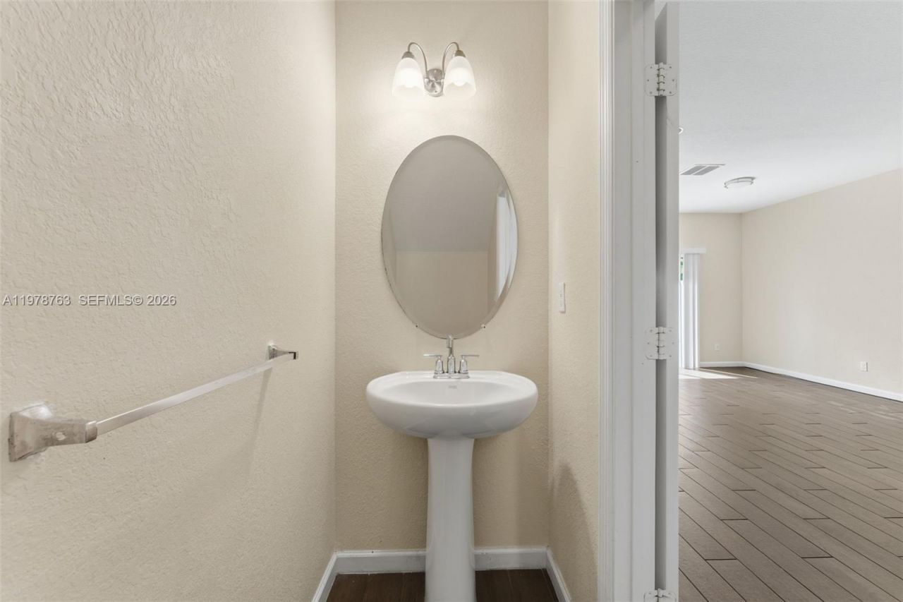 4032 NW 11th St, Lauderhill, FL 33313 Photo