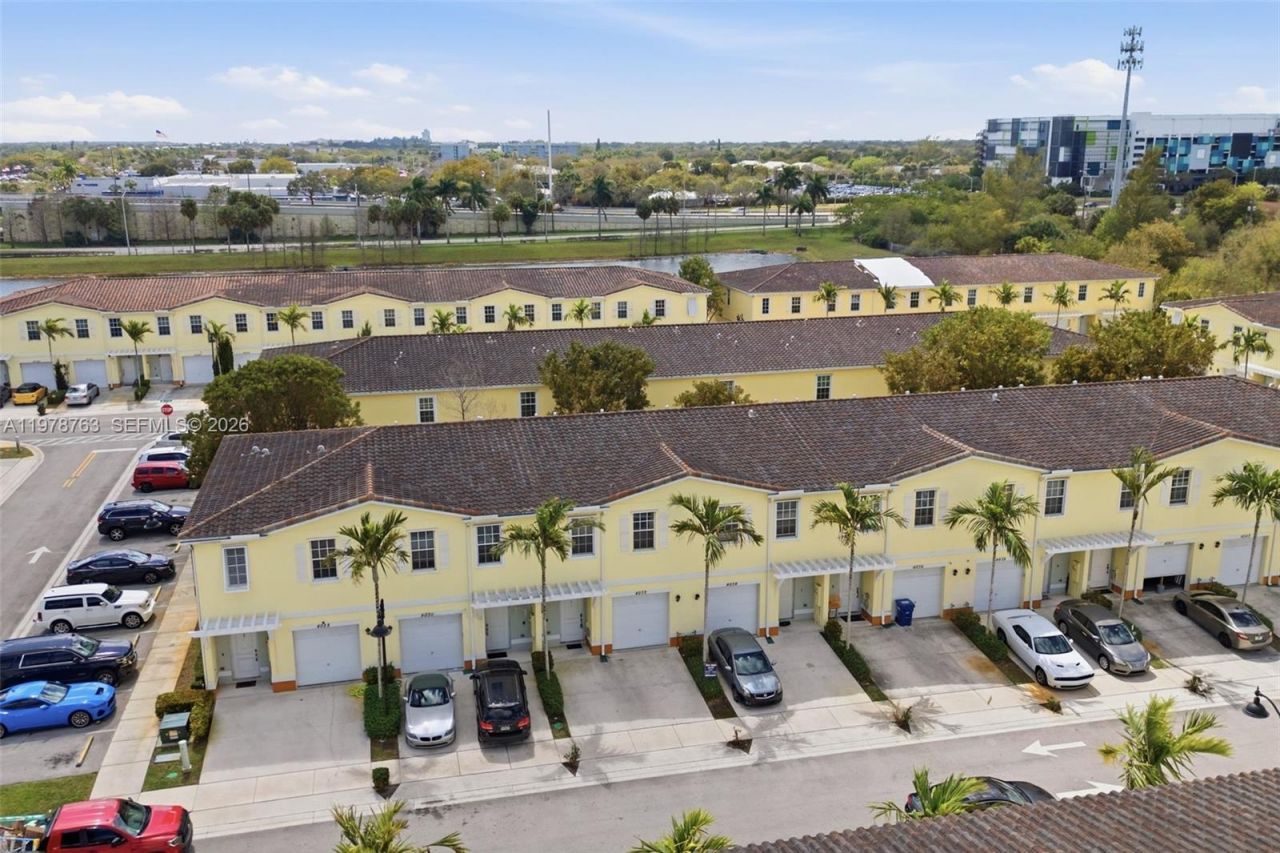 4032 NW 11th St, Lauderhill, FL 33313 Photo