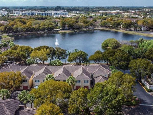 2442 Centergate Dr , Unit 202, Miramar, FL 33025