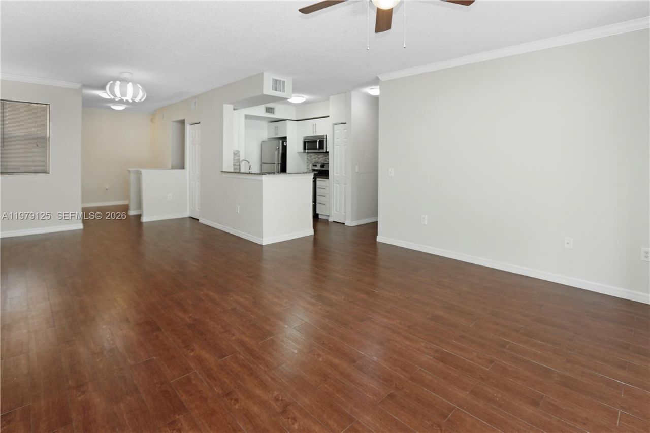 2442 Centergate Dr, Unit 202, Miramar, FL 33025 Photo