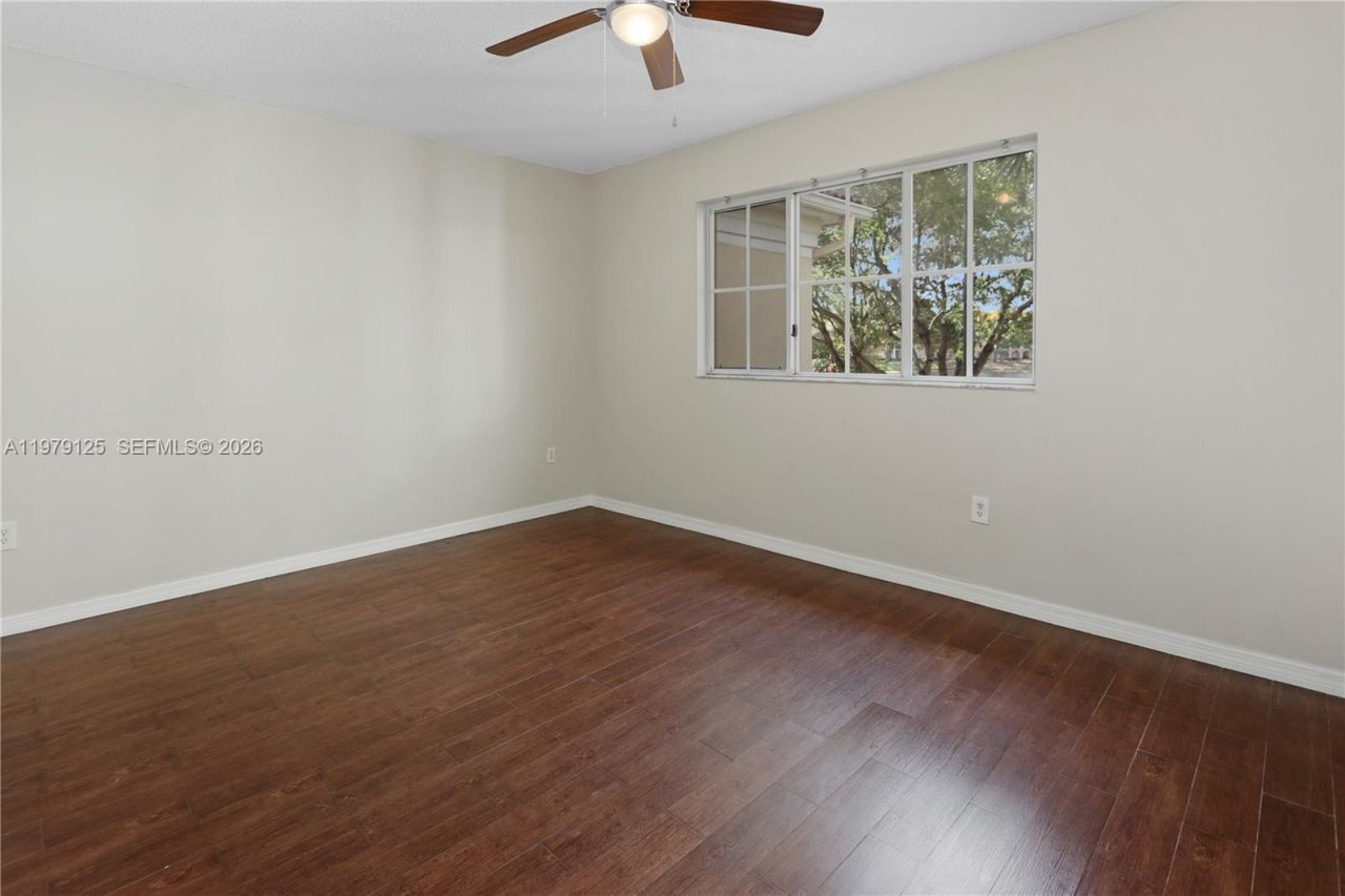 2442 Centergate Dr, Unit 202, Miramar, FL 33025 Photo