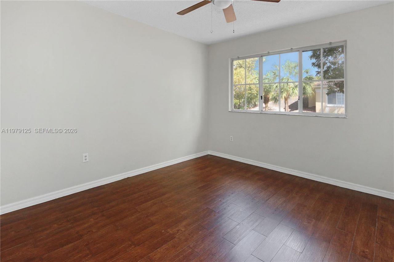 2442 Centergate Dr, Unit 202, Miramar, FL 33025 Photo