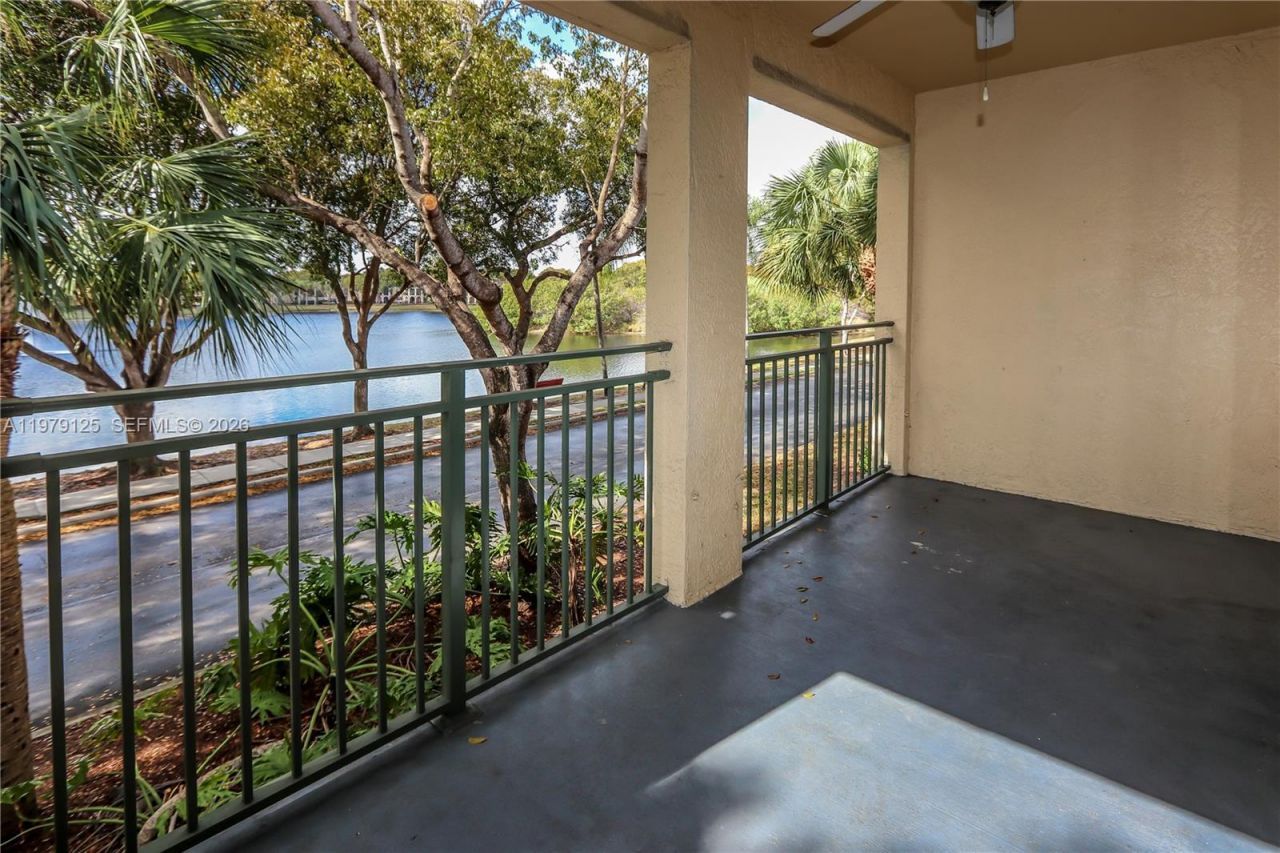 2442 Centergate Dr, Unit 202, Miramar, FL 33025 Photo