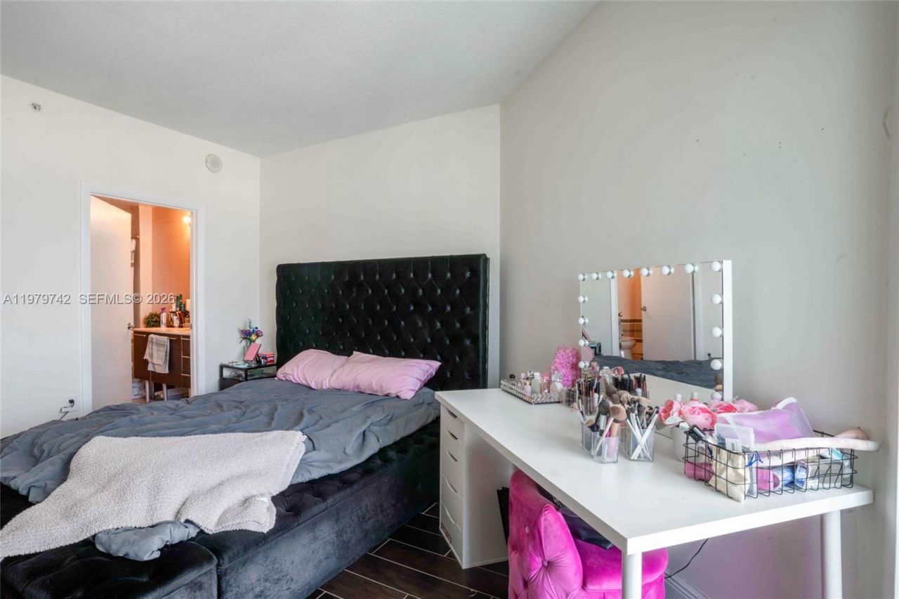 1900 N Bayshore Dr, Unit 3616, Miami, FL 33132 Photo