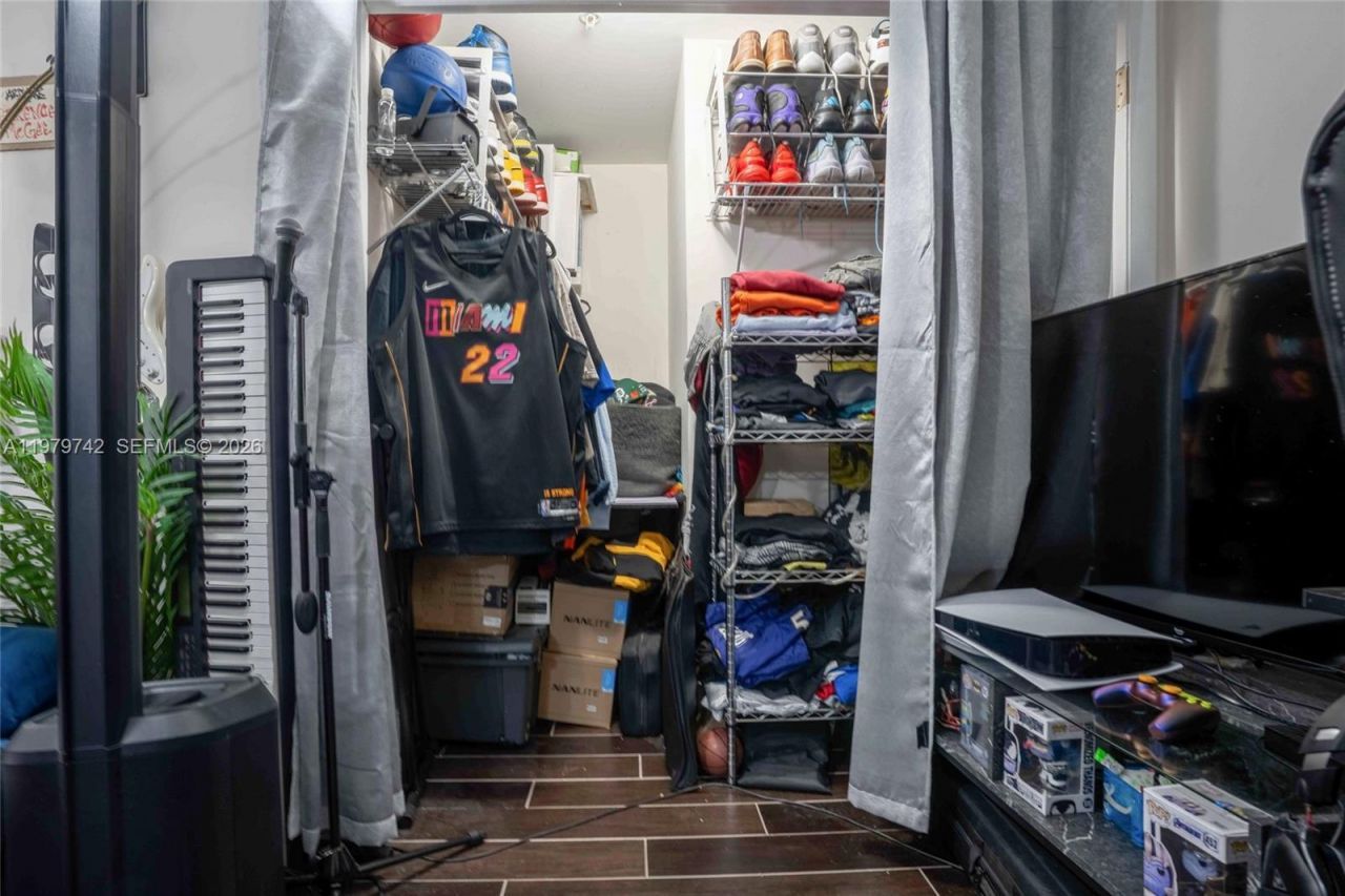 1900 N Bayshore Dr, Unit 3616, Miami, FL 33132 Photo