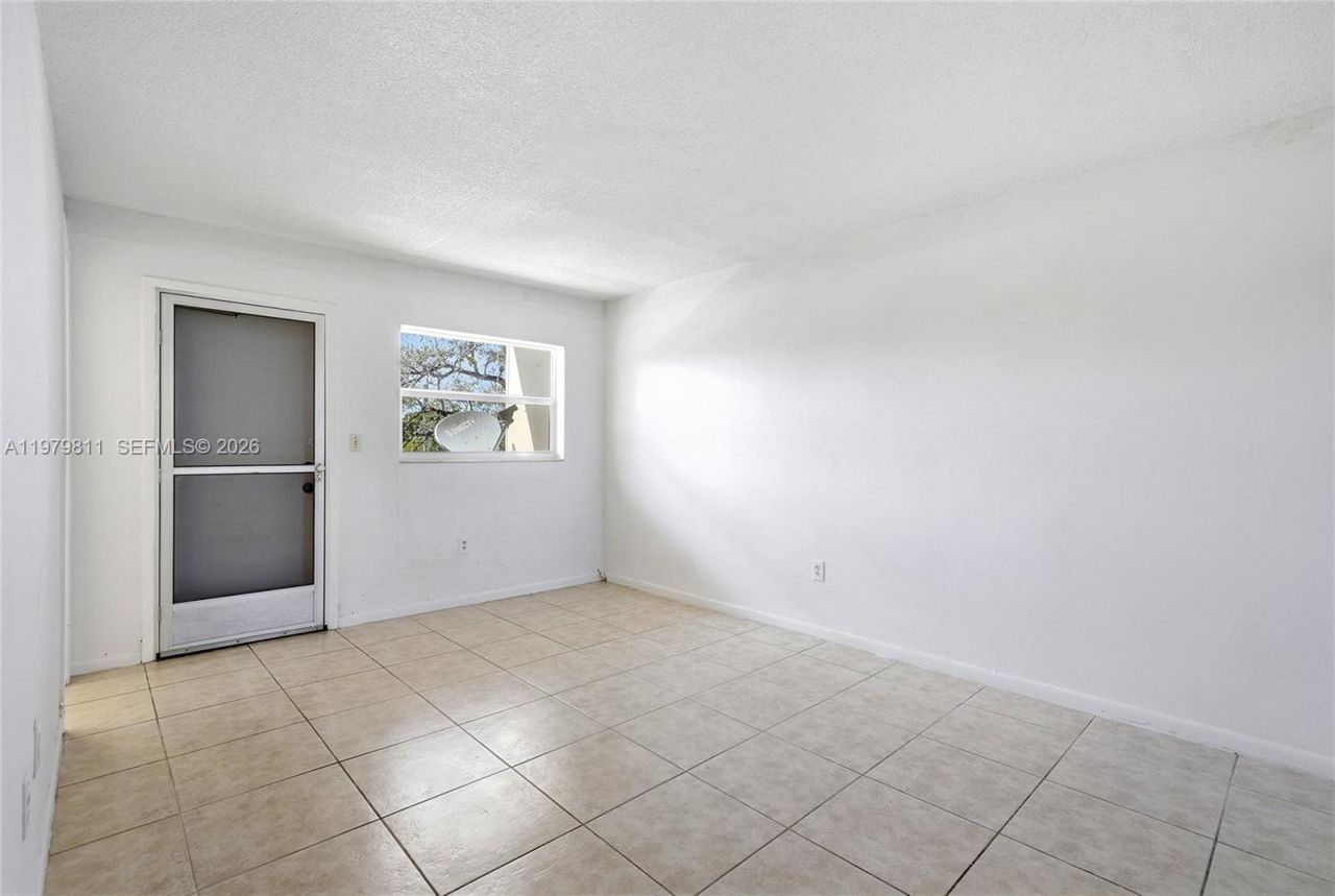 1747 Rodman St, Unit 307, Hollywood, FL 33020 Photo