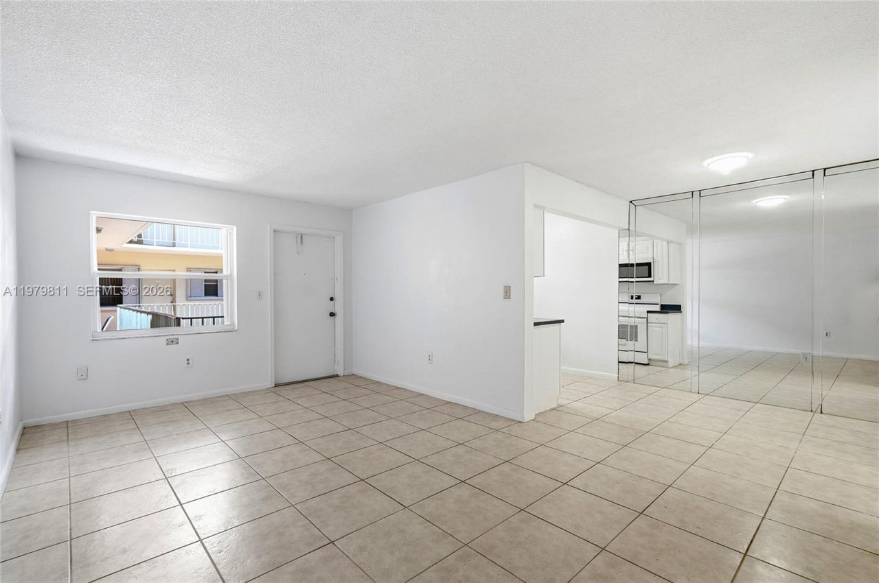 1747 Rodman St, Unit 307, Hollywood, FL 33020 Photo