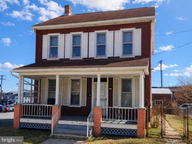 33 GEORGE STREET, HANOVER, PA 17331