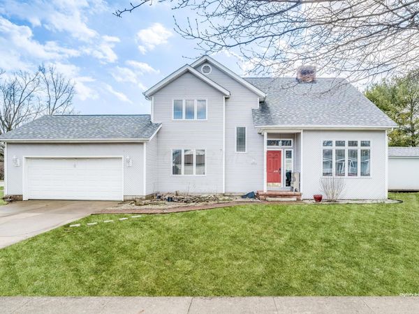 300 Wedgewood Court, Circleville, OH 43113