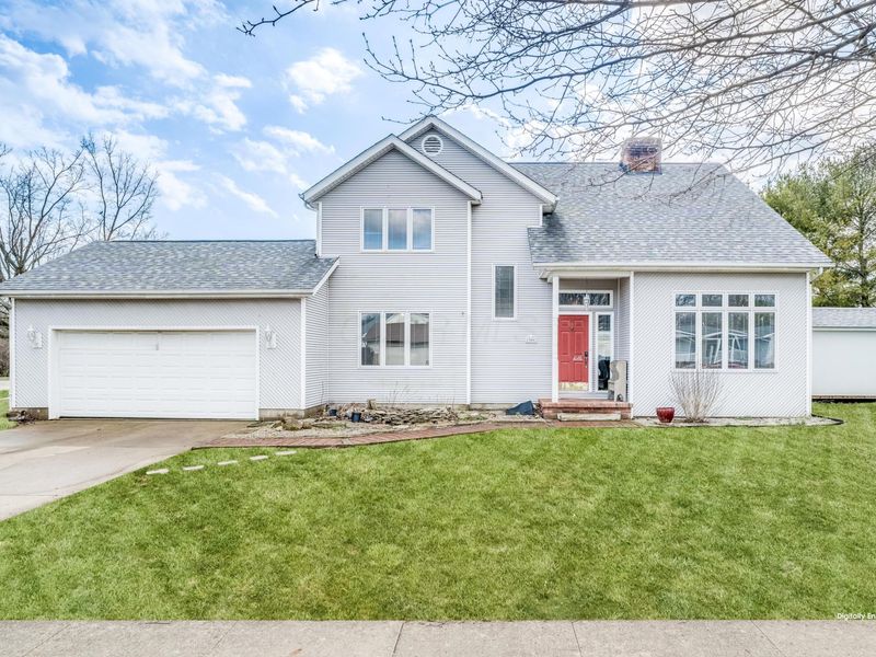 300 Wedgewood Court, Circleville, OH 43113 Photo 1