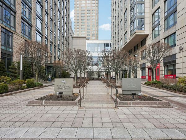 10 City Place , Unit 3D, White Plains, NY 10601