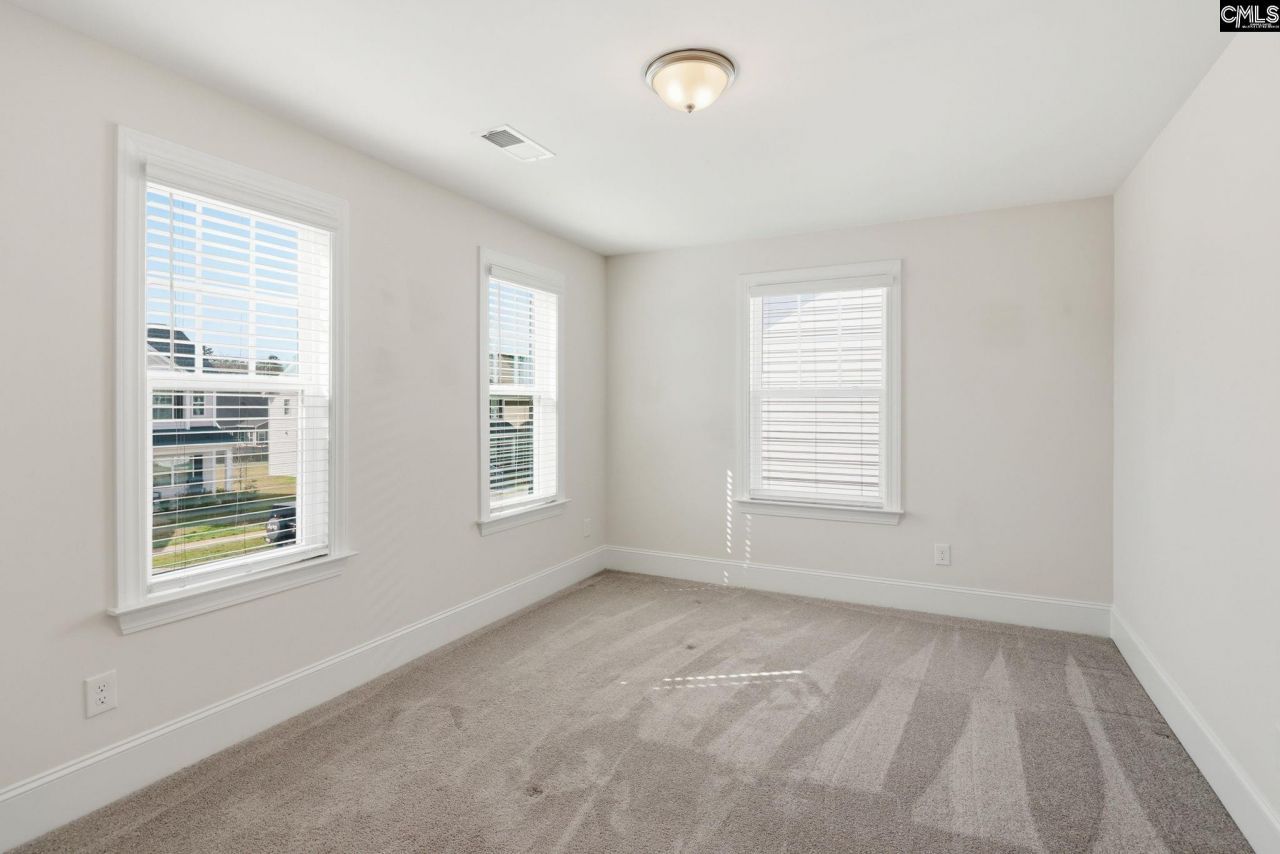 1525 Garrett Court Photo 25