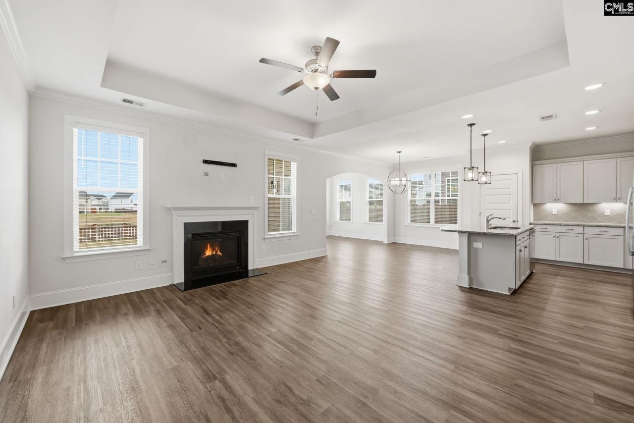 1525 Garrett Court Photo 9