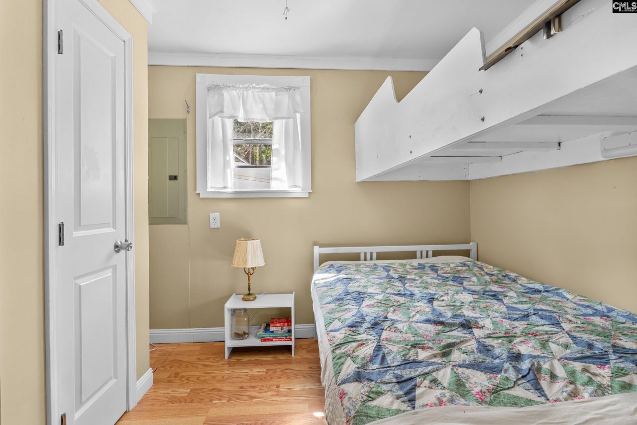 912 Lakewood Drive Photo 10