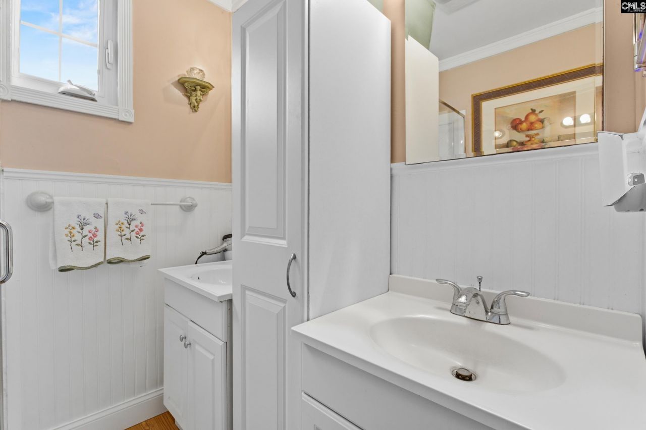 912 Lakewood Drive Photo 11