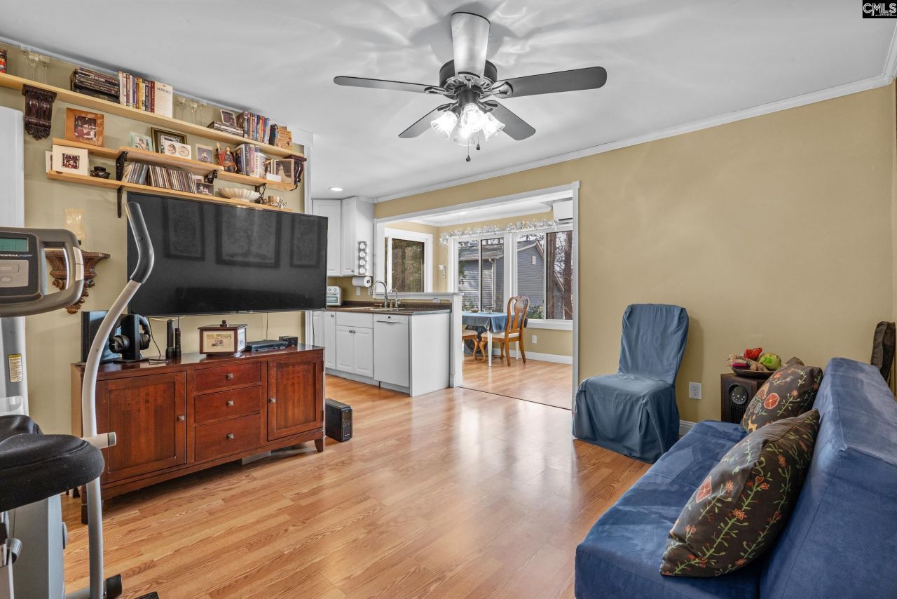 912 Lakewood Drive Photo 15