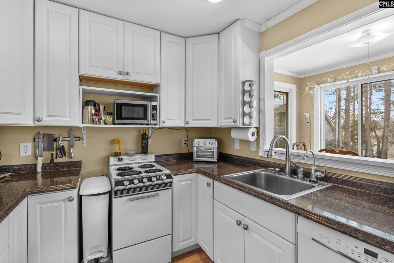 912 Lakewood Drive Photo 18