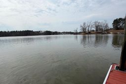 912 Lakewood Drive photo 4