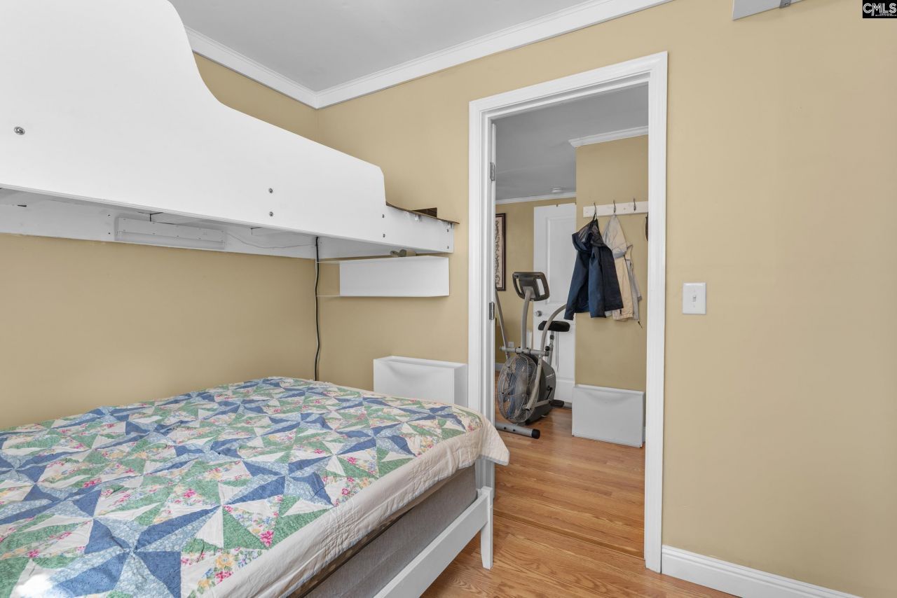 912 Lakewood Drive Photo 9