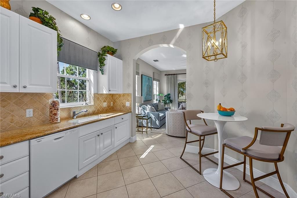 9031 Cherry Oaks Trl, Unit 201, Naples, FL 34114 Photo