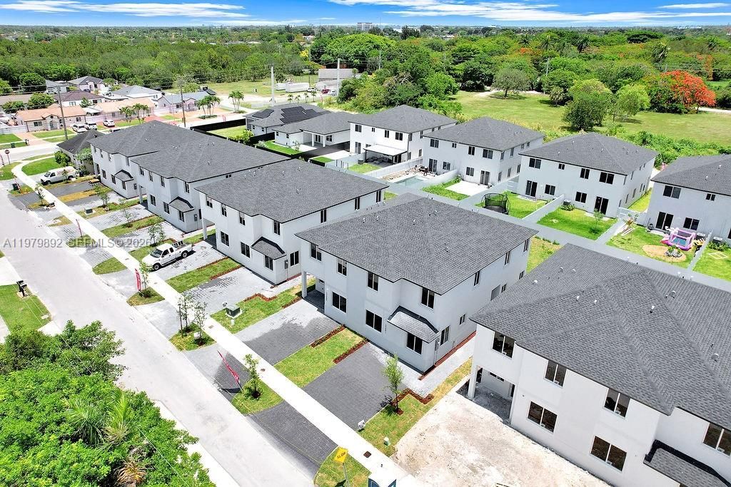 22445 SW 125th Ave , Unit 18A, Miami, FL 33170 Photo