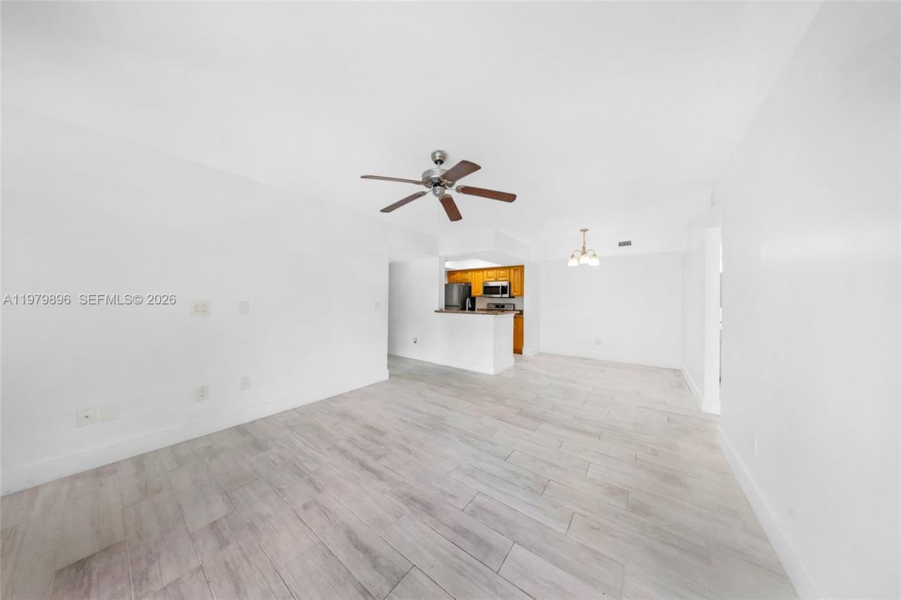 5760 Rock Island Rd, Unit 321, Tamarac, FL 33319 Photo