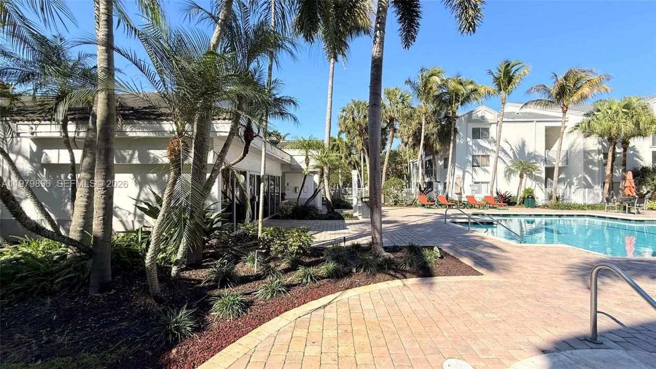 5760 Rock Island Rd, Unit 321, Tamarac, FL 33319 Photo