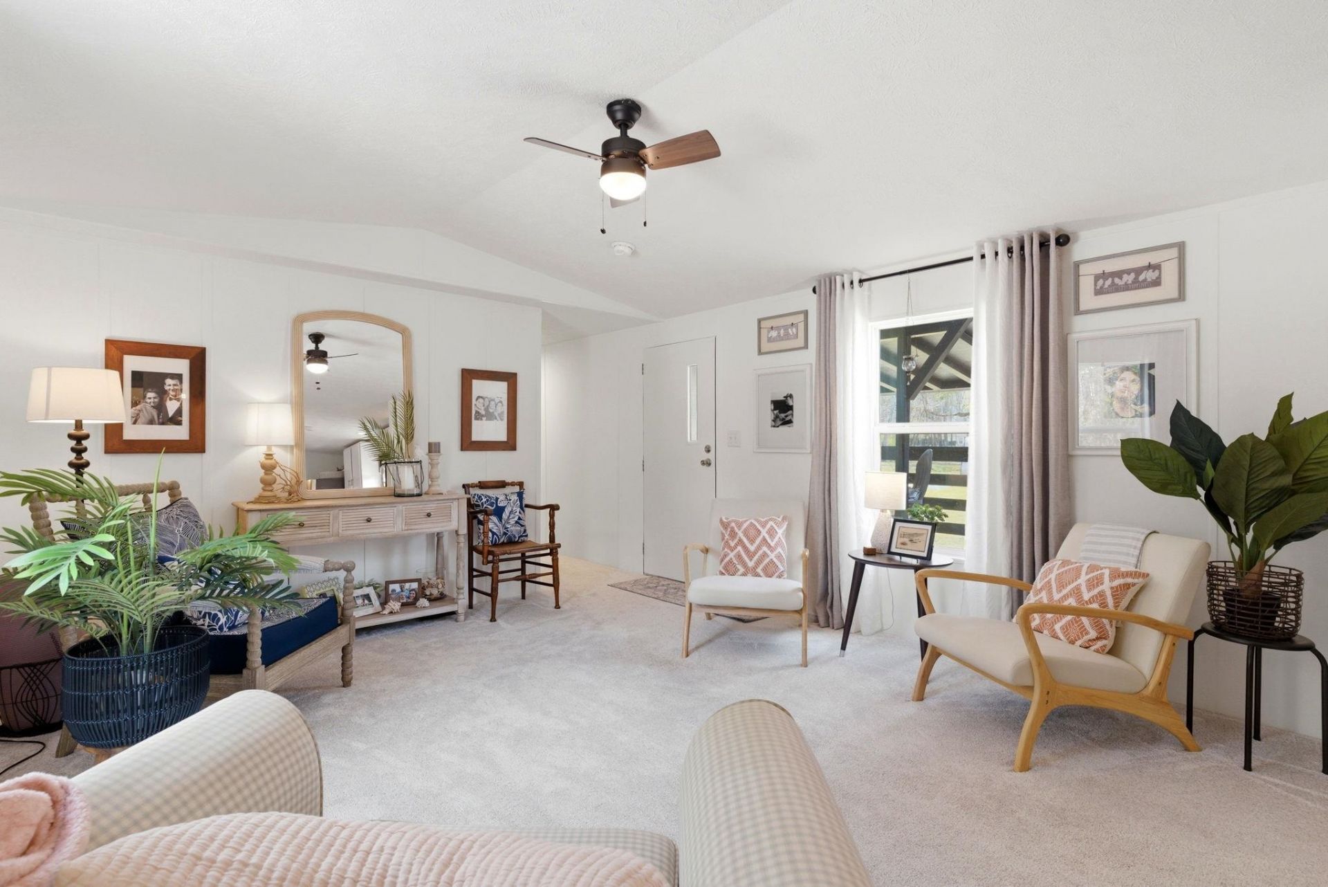 120 Yale Pl. Photo 15
