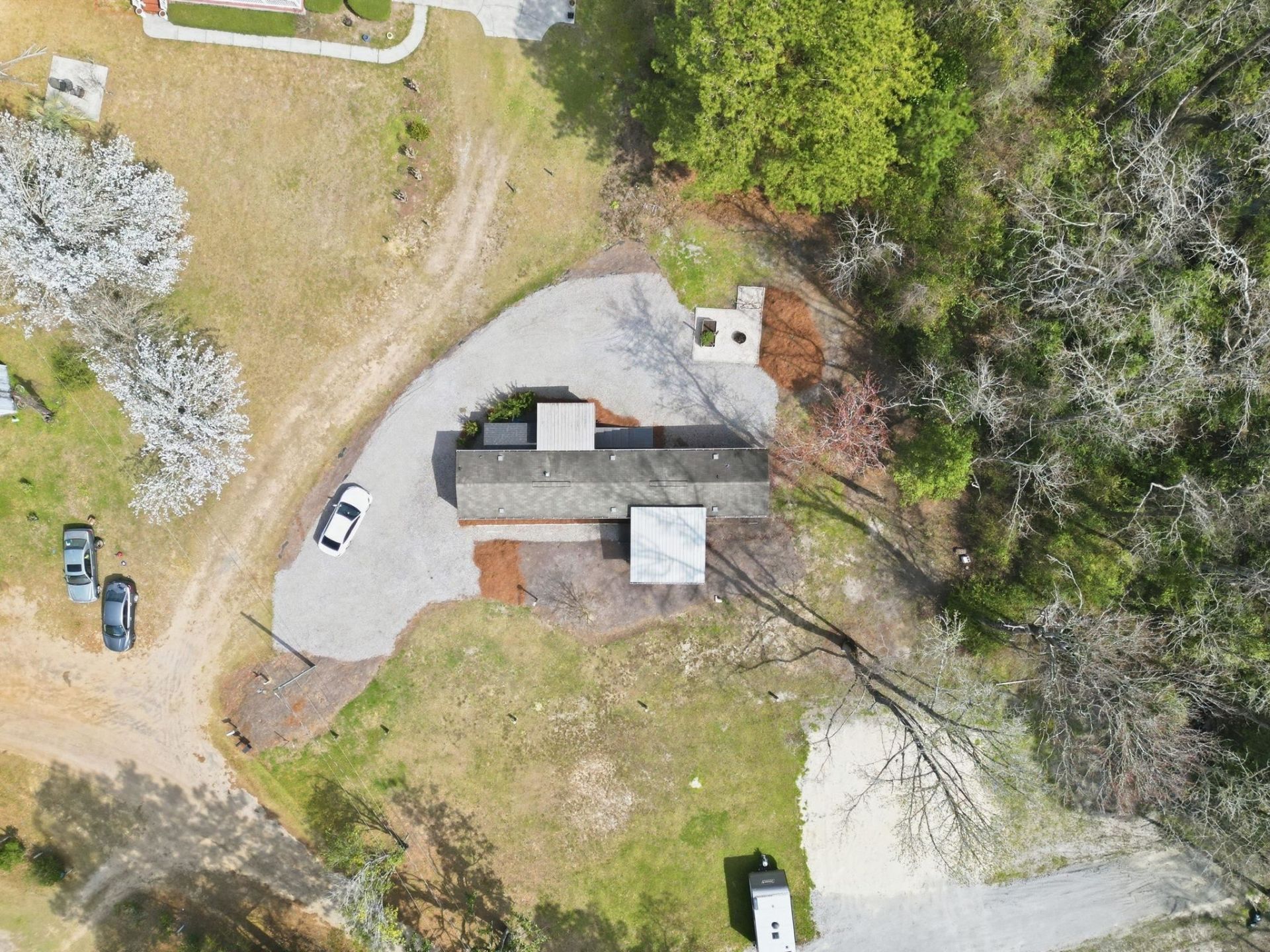 120 Yale Pl. Photo 31