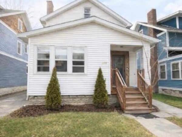 1713 Stanley Court, Lansing, MI 48912