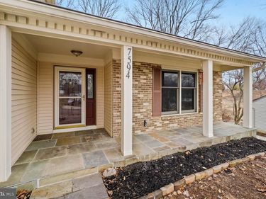 7594 WOODSTOWN DRIVE, SPRINGFIELD, VA 22153