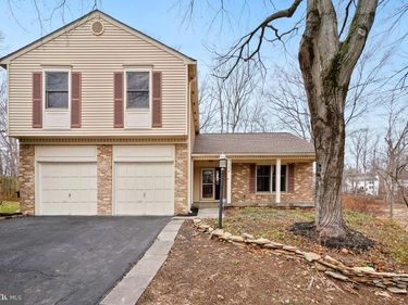 7594 WOODSTOWN DRIVE, SPRINGFIELD, VA 22153