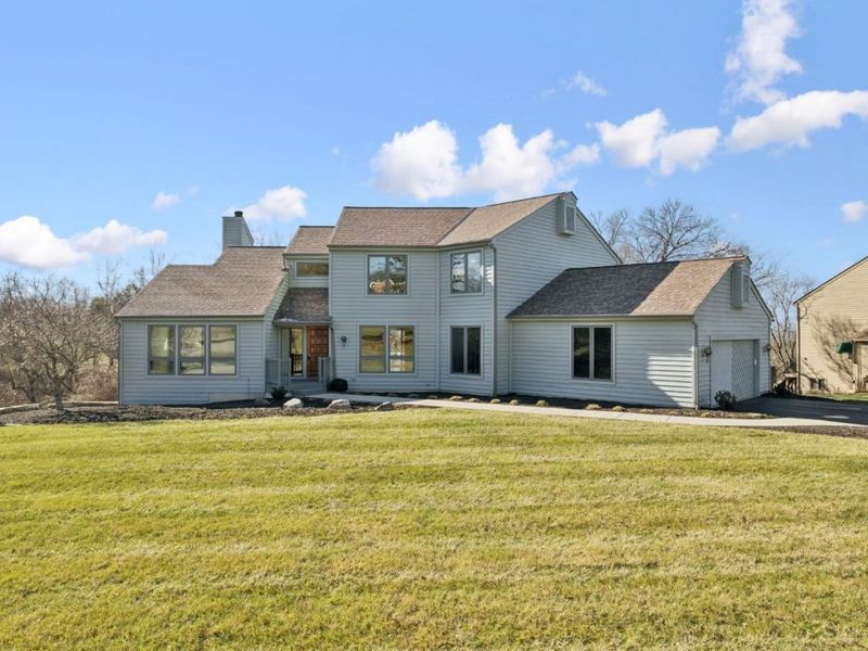 10301 Giverny Boulevard, Evendale, OH 45241 Photo 1