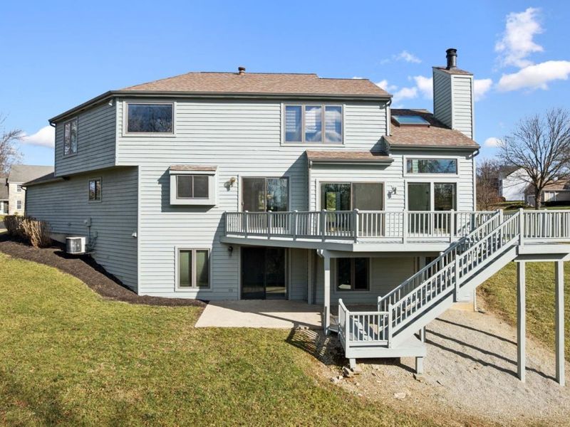 10301 Giverny Boulevard, Evendale, OH 45241 Photo 2