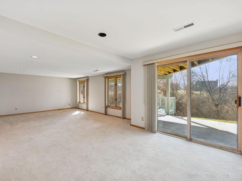 10301 Giverny Boulevard, Evendale, OH 45241 Photo 56