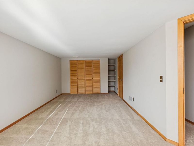 10301 Giverny Boulevard, Evendale, OH 45241 Photo 57