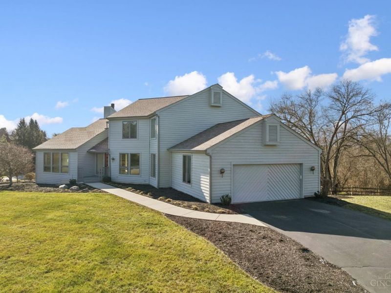 10301 Giverny Boulevard, Evendale, OH 45241 Photo 8