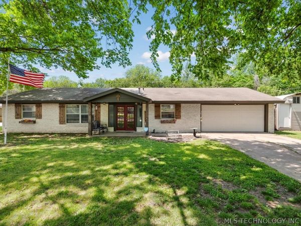 1801 S Santa Fe Avenue, Bartlesville, OK 74003