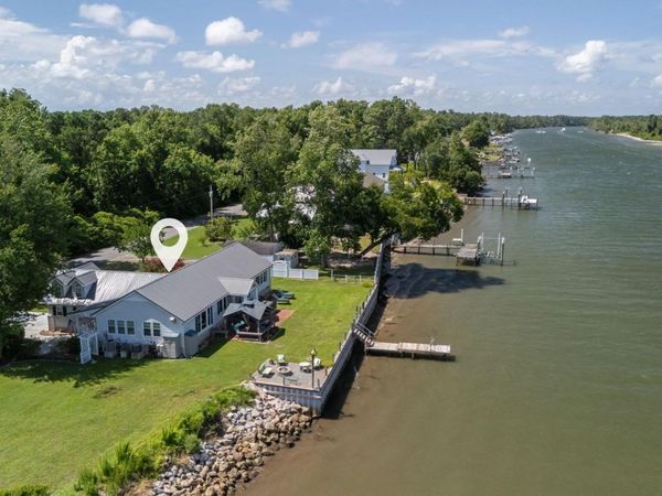 1074 Sea Gate Drive , Newport, NC 28570